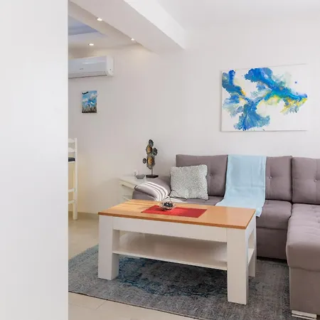 Knez Apartment Makarska