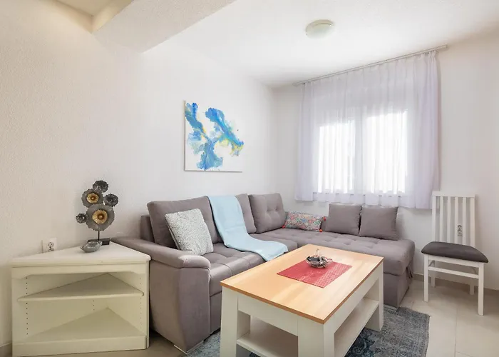 Knez Apartman Makarska